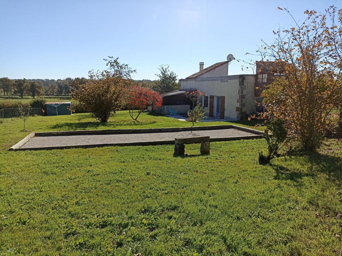 Gite De La Tuilerie Des Garandons Saint-Menoux Εξωτερικό φωτογραφία